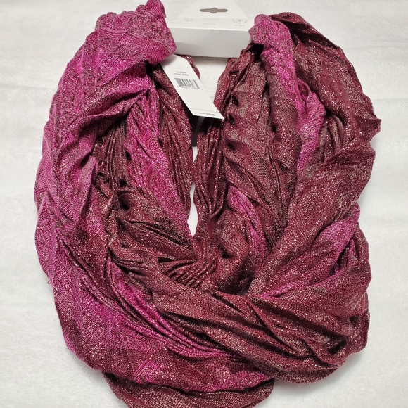 Infinity Loop Scarf & Neck Accessory - Picture 6 of 10